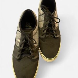 DC Men's Dark Olive and Tan Low-Top Lace-Up Sneakers‎